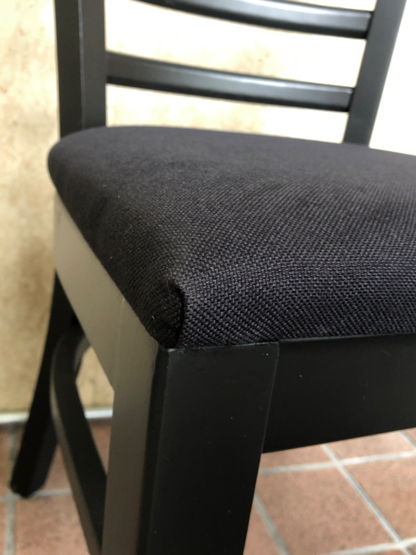 椅子、ベンチの塗り替え、張り替え